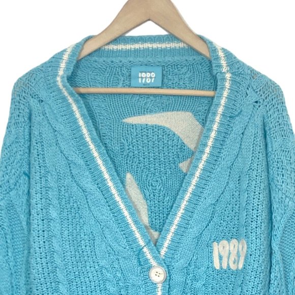 Taylor Swift 1989 Cardigan Sweater Blue New - Picture 2 of 7